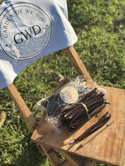 Organic Grade A, Bourbon Vanilla Beans (1lb or 16oz) — cured Bourbon vanilla beans from Lake Victoria, Uganda (photo 2 of 3)